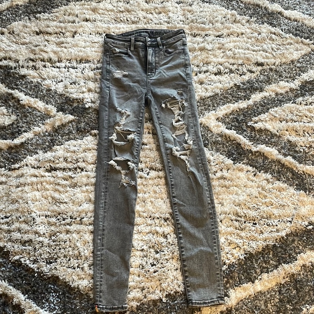 grey american eagle jeans